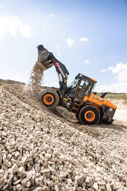 New DL200-7 Completes Doosan’s DL-7 Wheel Loader Family